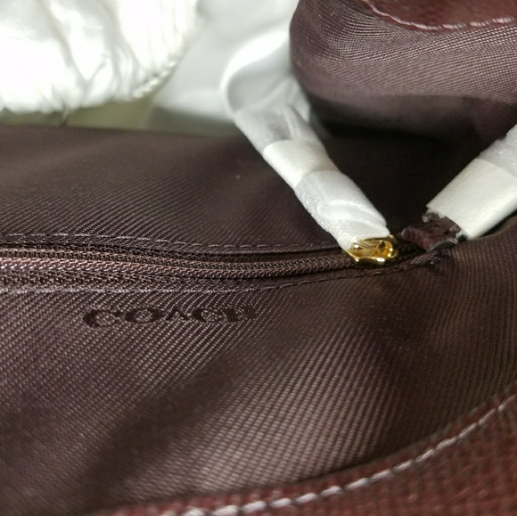 Coach Bailey Large Carryall Tote and Wallet - Picture 6 of 7